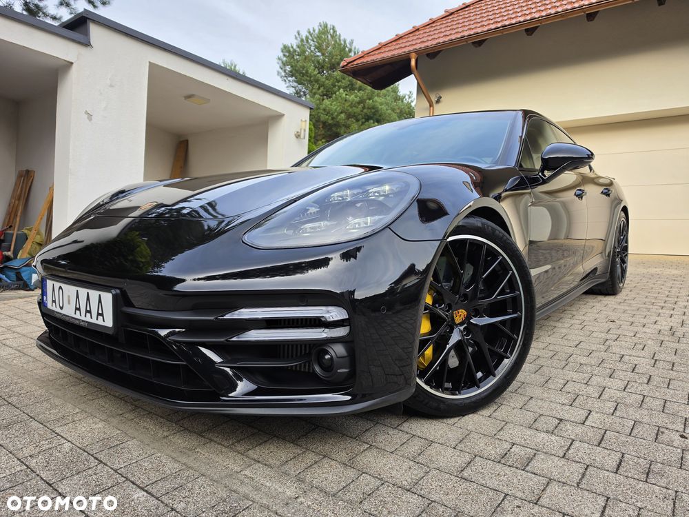 Porsche Panamera - 8