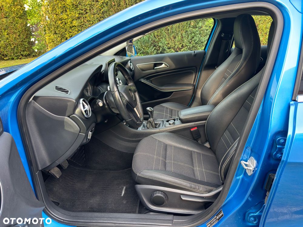 Mercedes-Benz Klasa A 200 (BlueEFFICIENCY) Urban - 23