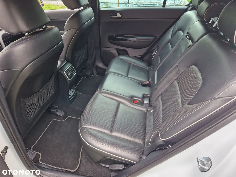 Kia Sportage 1.6 T-GDI GT Line 2WD - 22