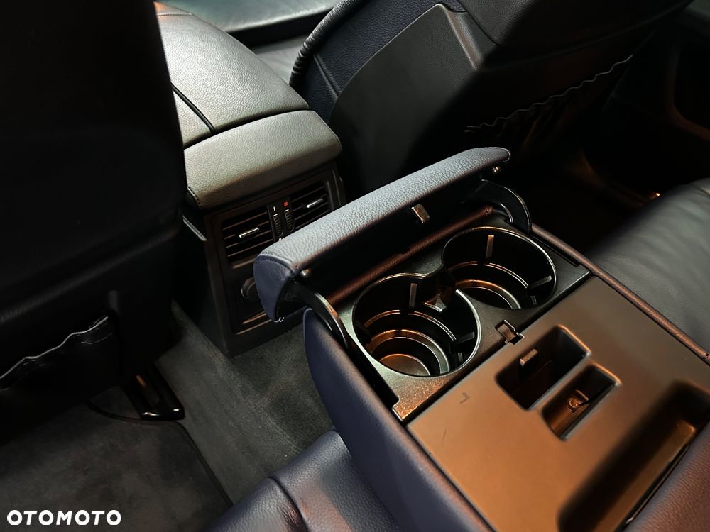 BMW Seria 5 530i Sport-Aut Edition Sport - 28