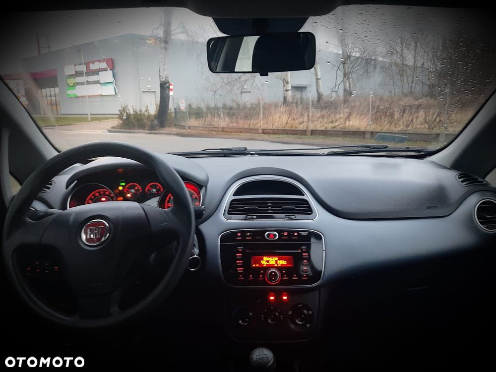 Fiat Punto Evo 1.4 8V Dynamic Euro5 - 11