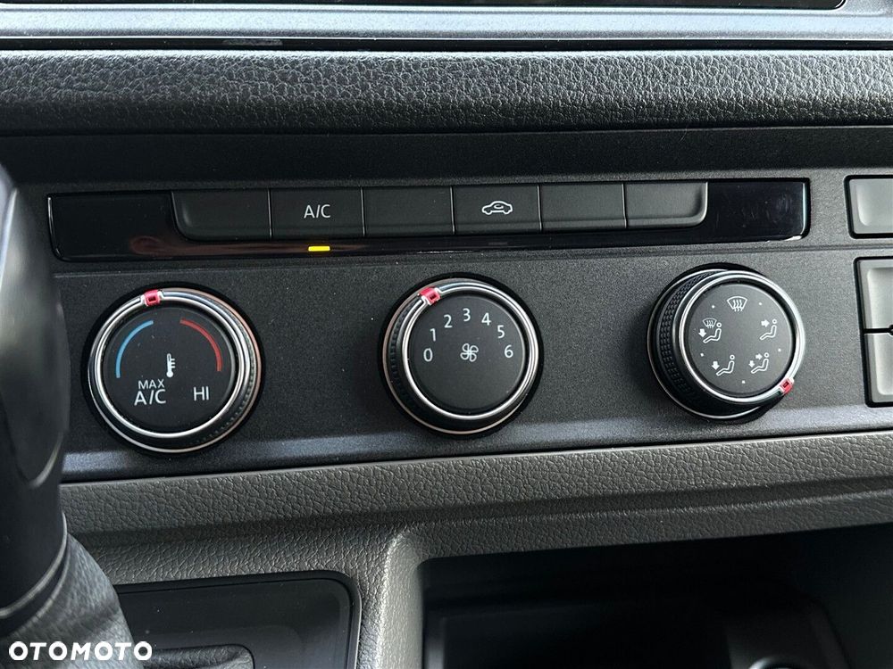 Volkswagen Crafter 35 Podwójna kabina - 26