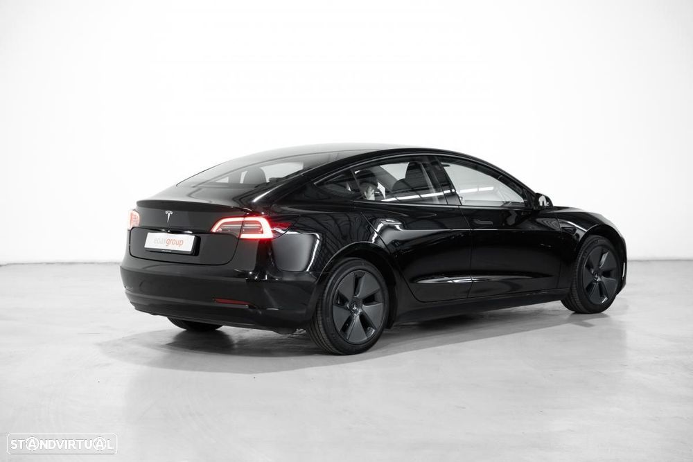 Tesla Model 3 2023 photo 3