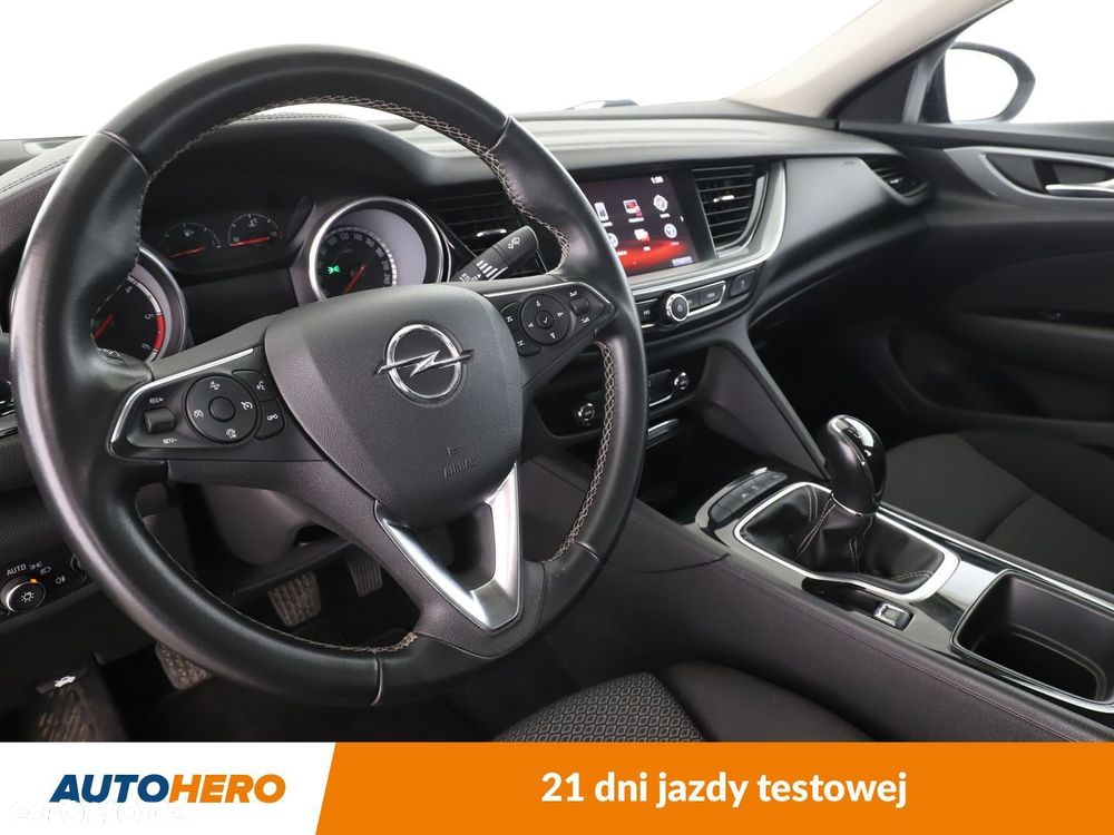 Opel Insignia - 11