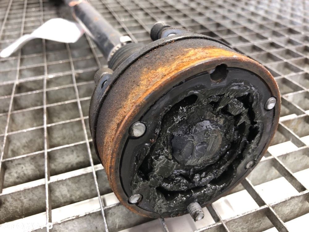 PÓŁOŚ PRAWY TYŁ - 119.00 PLN - VW PASSAT B8 Variant (3G5, CB5) 2014 - 2022 2.0 TDI 4motion 140 - 3