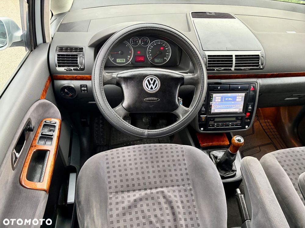 Volkswagen Sharan 1.9 TDI Comfortline Family - 10