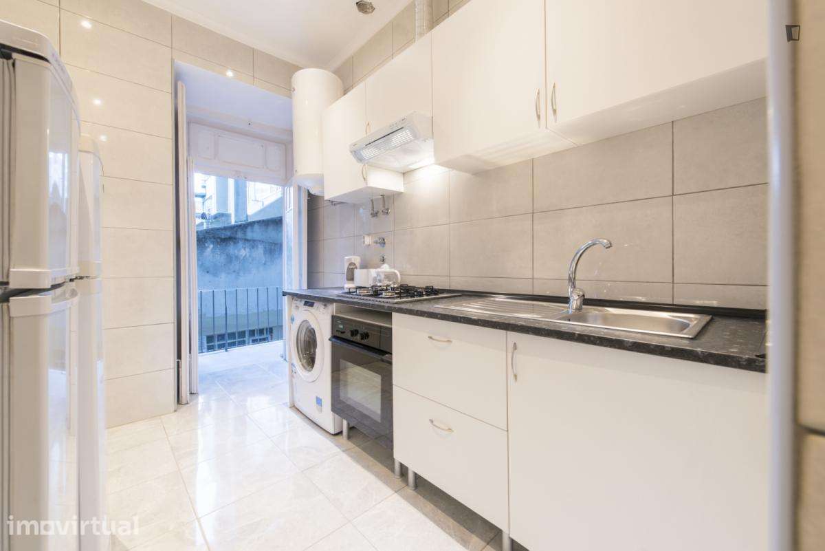 Quarto - localizado em Arroios Lisbon - Grande imagem: 2/19