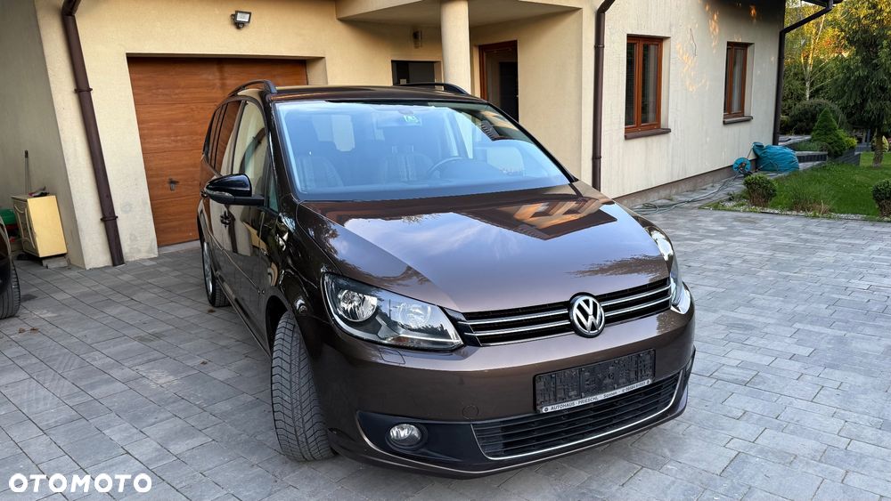 Volkswagen Touran 2.0 TDI DPF STYLE - 4
