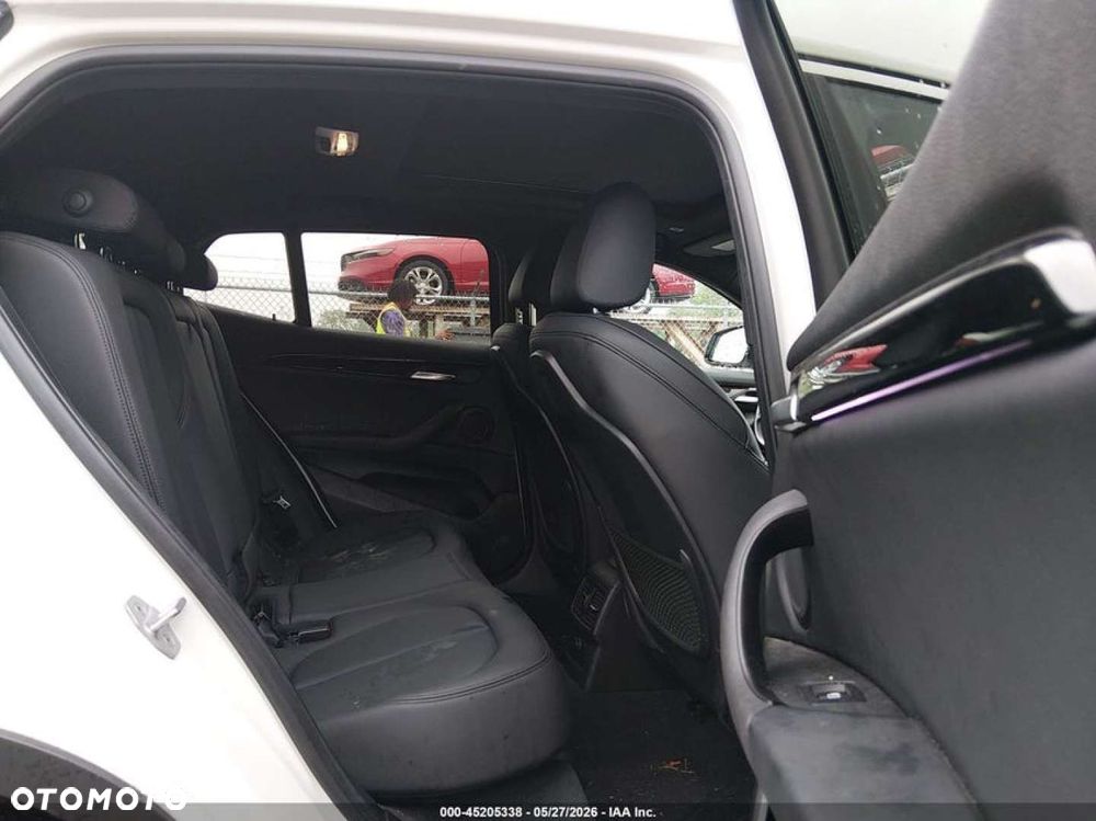 BMW X2 - 12