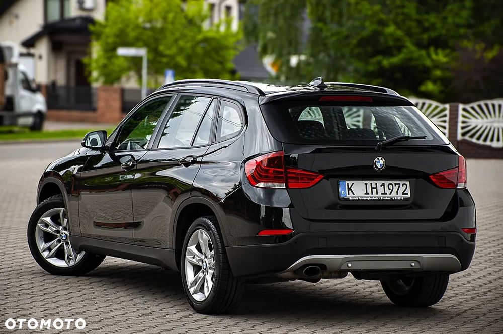BMW X1 sDrive18i xLine - 8
