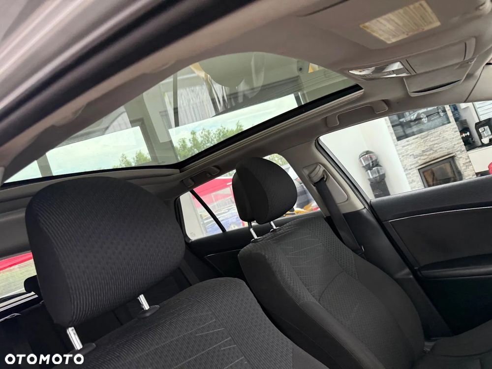 Toyota Avensis 2.0 D-4D Luna - 6
