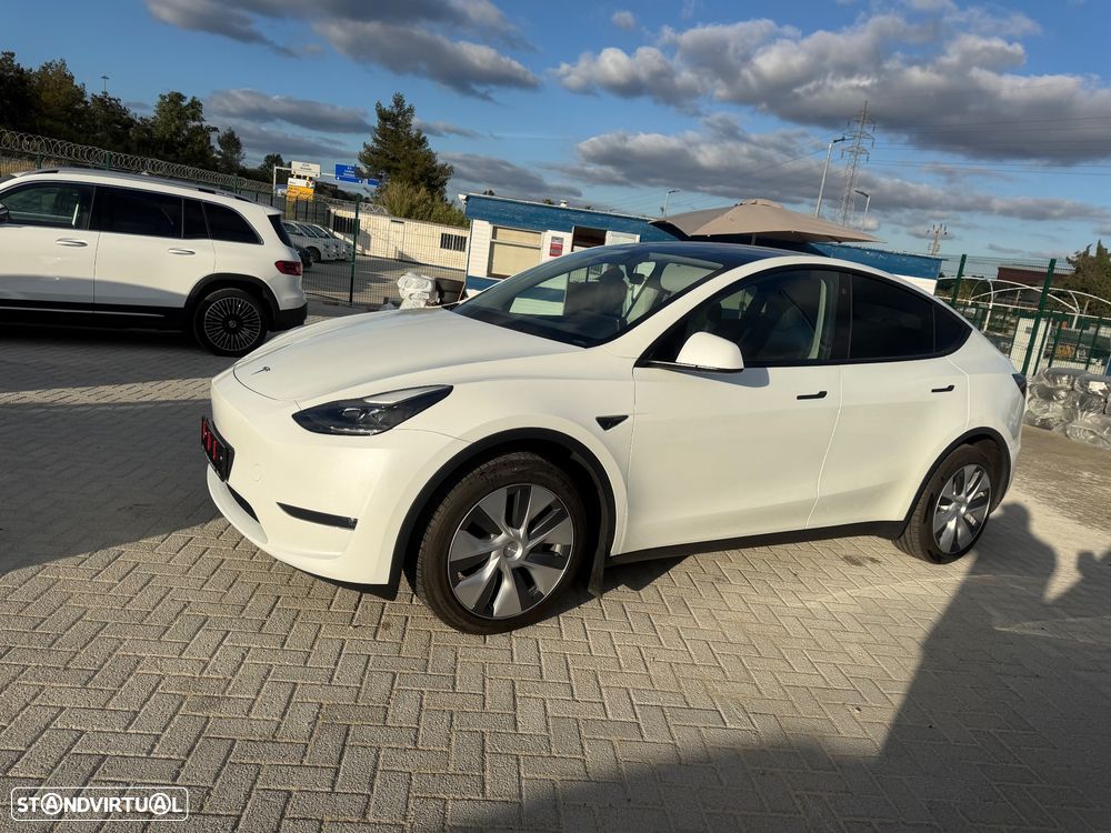 Tesla Model Y Long Range Dual Motor AWD - 5