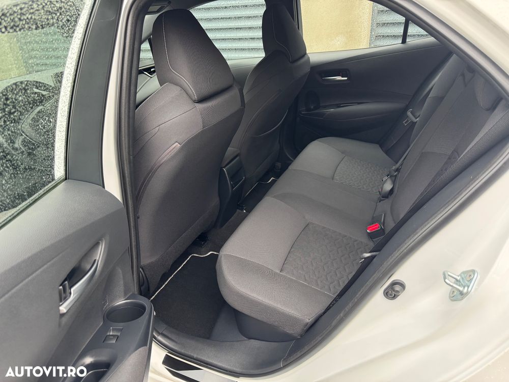 Toyota Corolla 1.8 HSD Business - 13