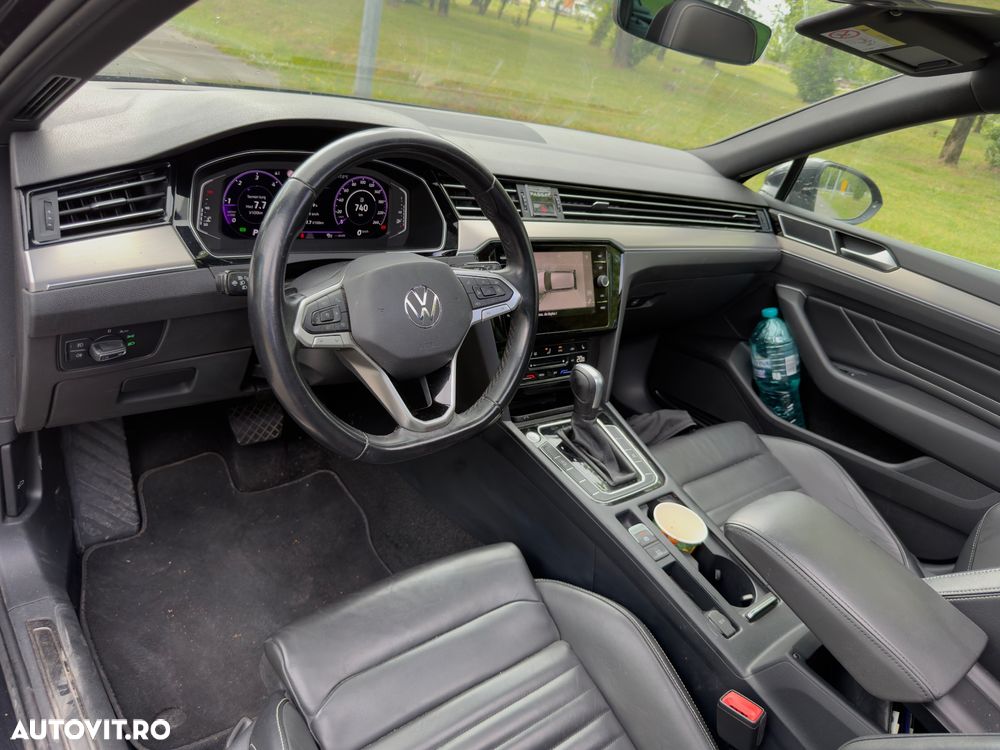 VOLKSWAGEN Passat 2023 — imagine 5