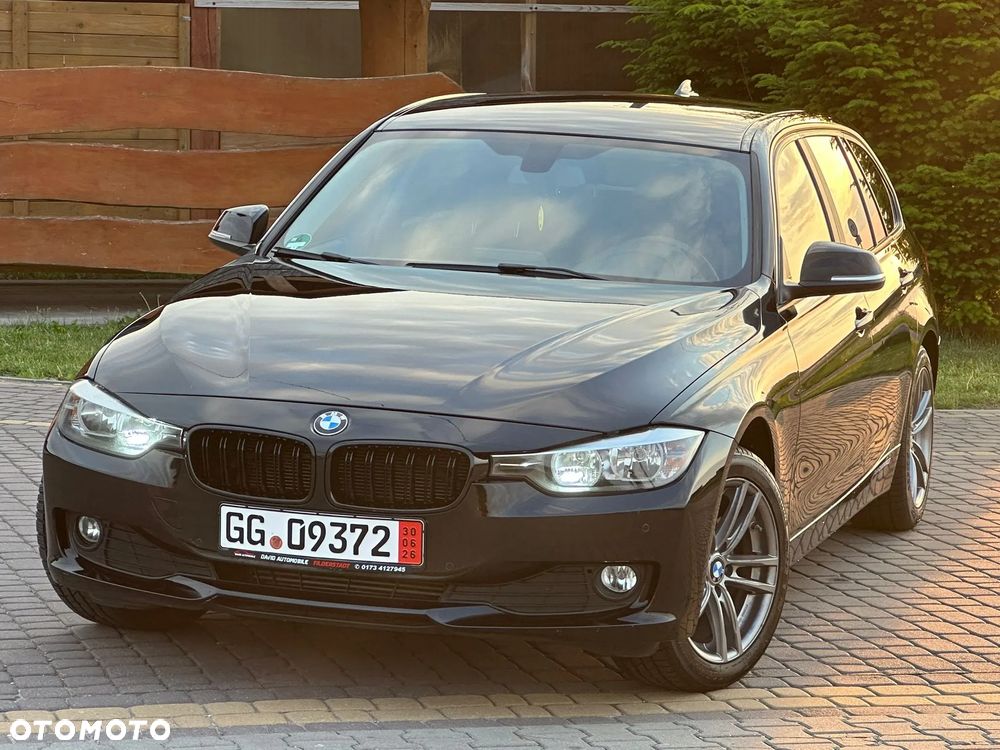 BMW Seria 3 320d xDrive DPF Edition Exclusive - 3