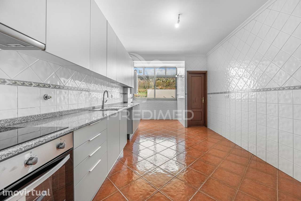 Apartamento T3 Remodelado no Centro da Vila de Ancede – Baião - Grande imagem: 4/24