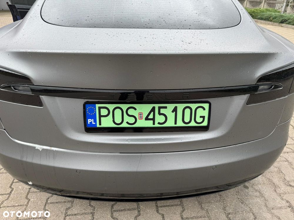 Tesla Model S - 14