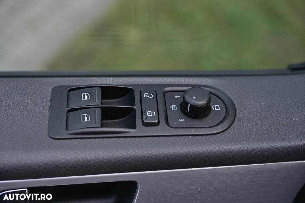 Volkswagen Multivan - 40