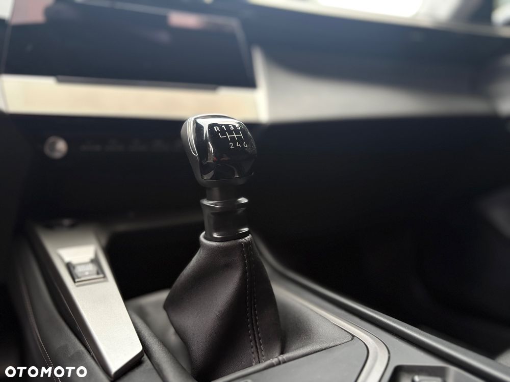 Peugeot 308 - 26