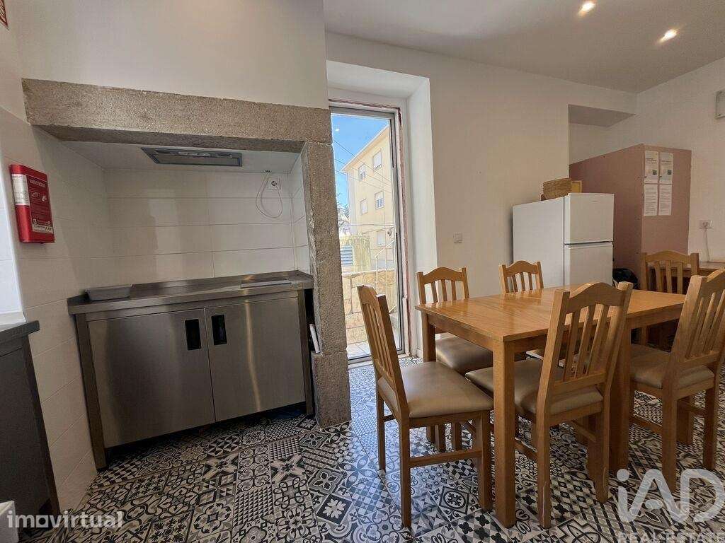 Prédio em Sintra - Grande imagem: 2/27