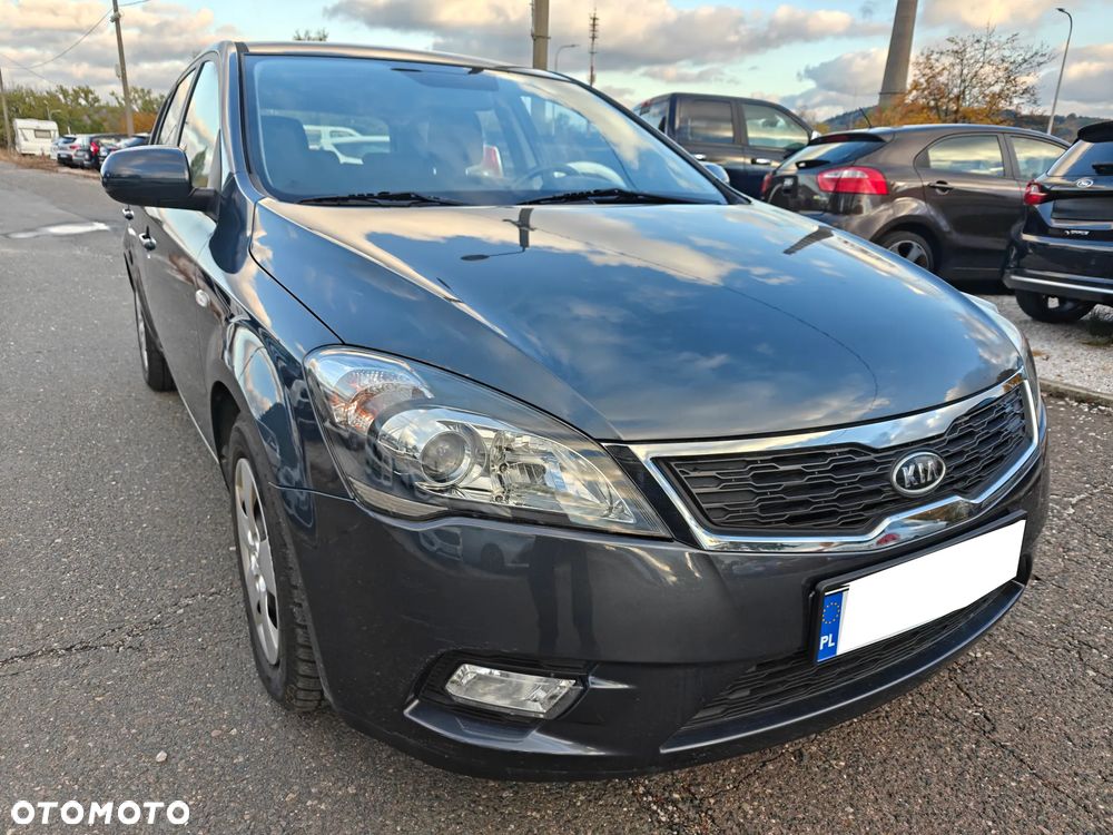 Kia Ceed - 19