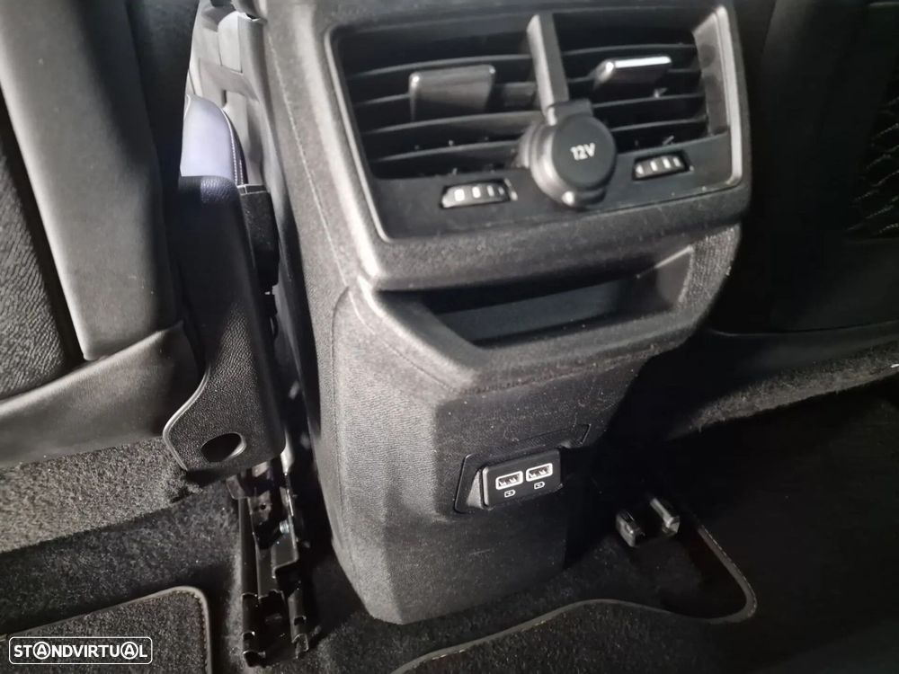 Peugeot 3008 1.6 Hybrid GT Line e-EAT8 - 17