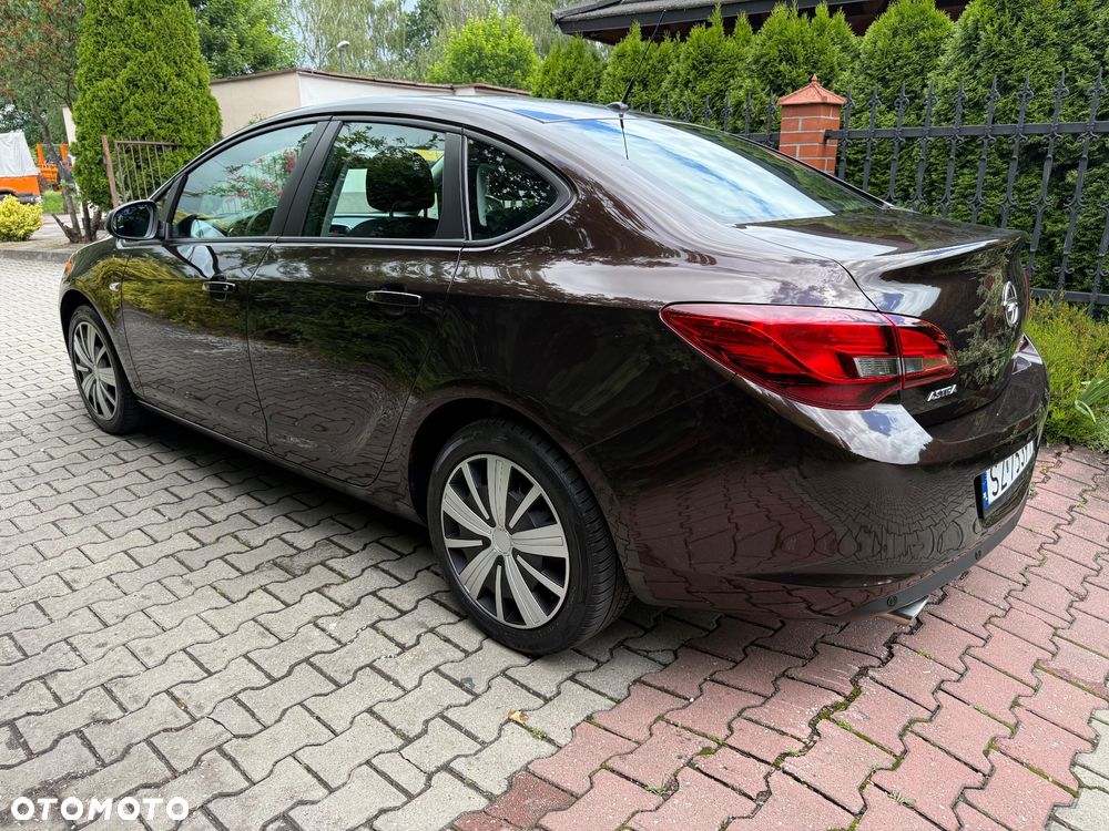 Opel Astra 1.4 Turbo ecoFLEX Start/Stop 150 Jahre - 3