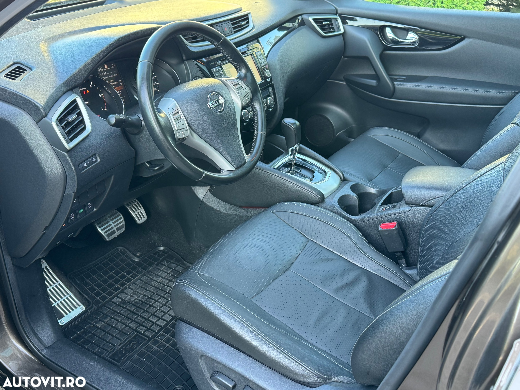 Nissan Qashqai 1.6 DCI Start/Stop X-TRONIC Tekna - 23