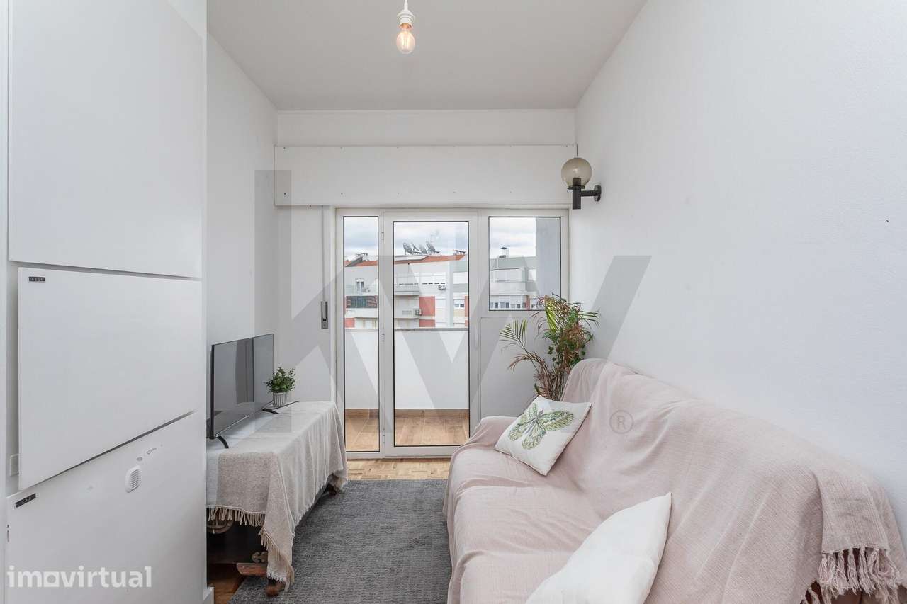 Apartamento de 4 assoalhadas para arrendar em Benfica - Grande imagem: 3/54