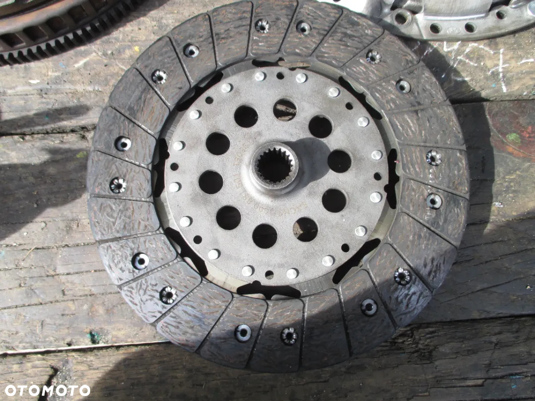 Sprzęgło docisk Tarcza dwumas Volvo V70 S80 2.5T - 4