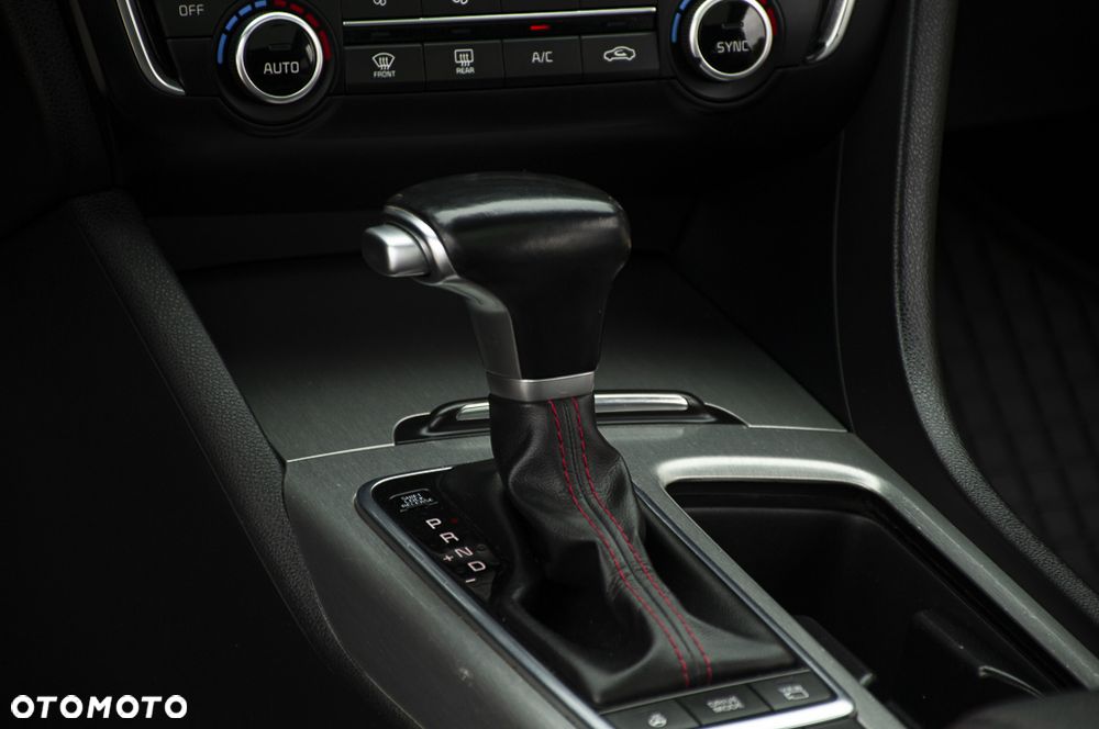 Kia Optima 2.0 T-GDI GT - 35