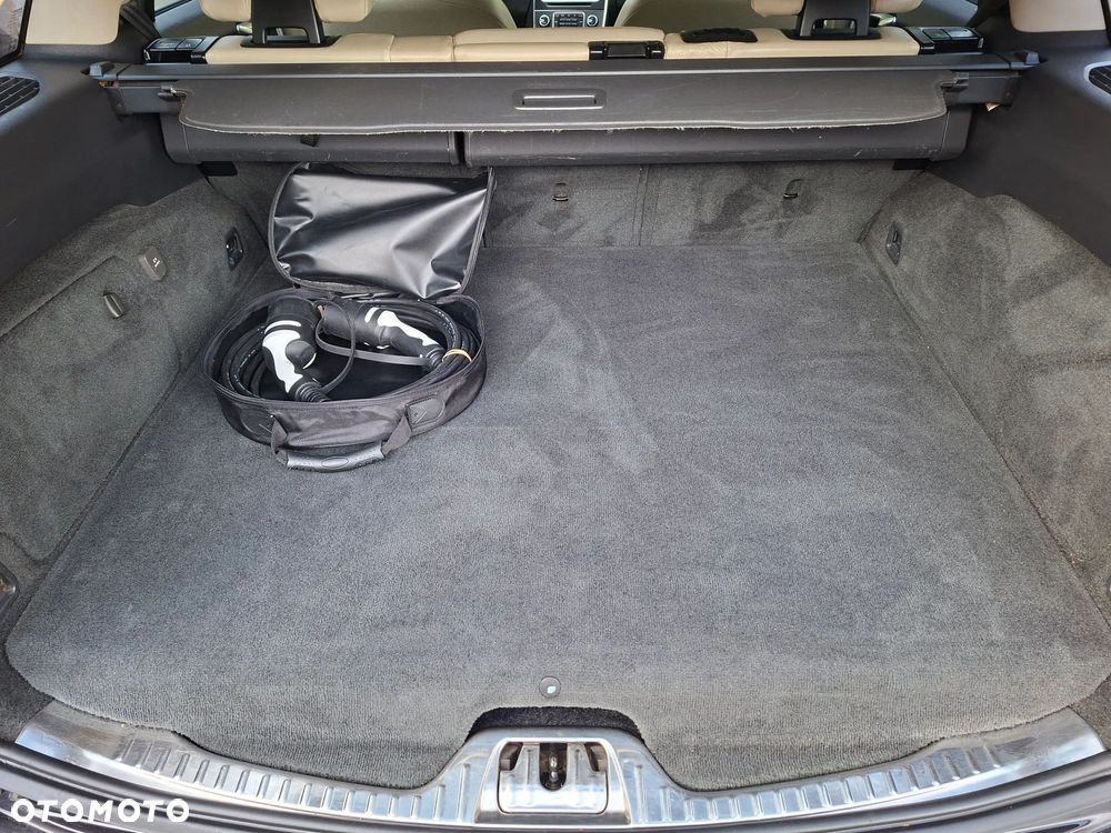 Volvo V60 D6 AWD Plug-in Hybrid R-Design Summum - 18