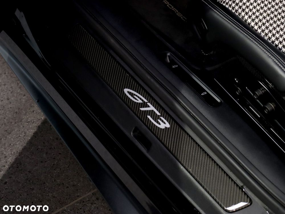 Porsche 911 GT3 PDK - 29