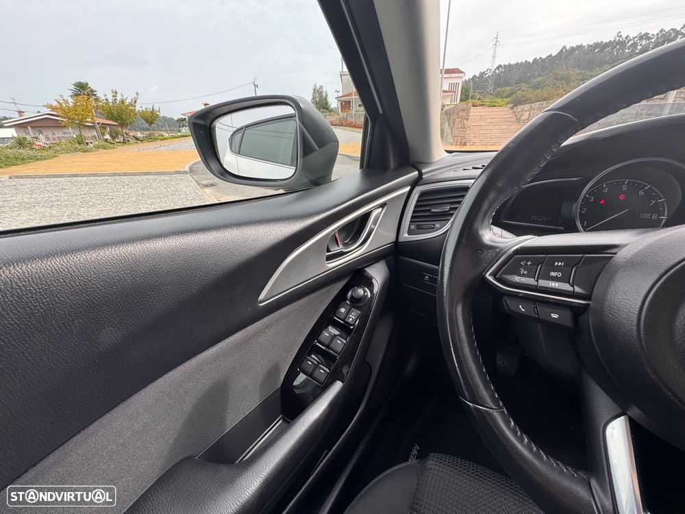Mazda 3 Hatchback 1.5 Sky-G Evolve HS Navi - 11