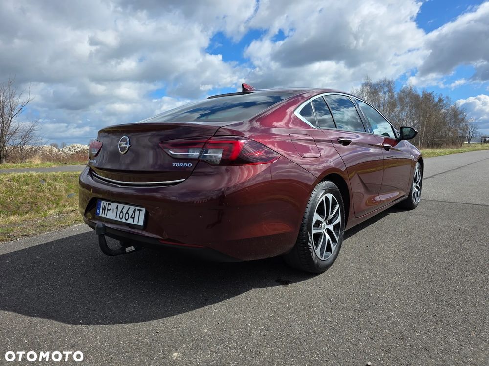 Opel Insignia 1.5 T Enjoy S&S - 13