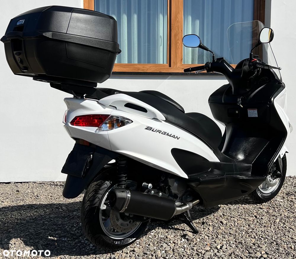Suzuki Burgman - 6