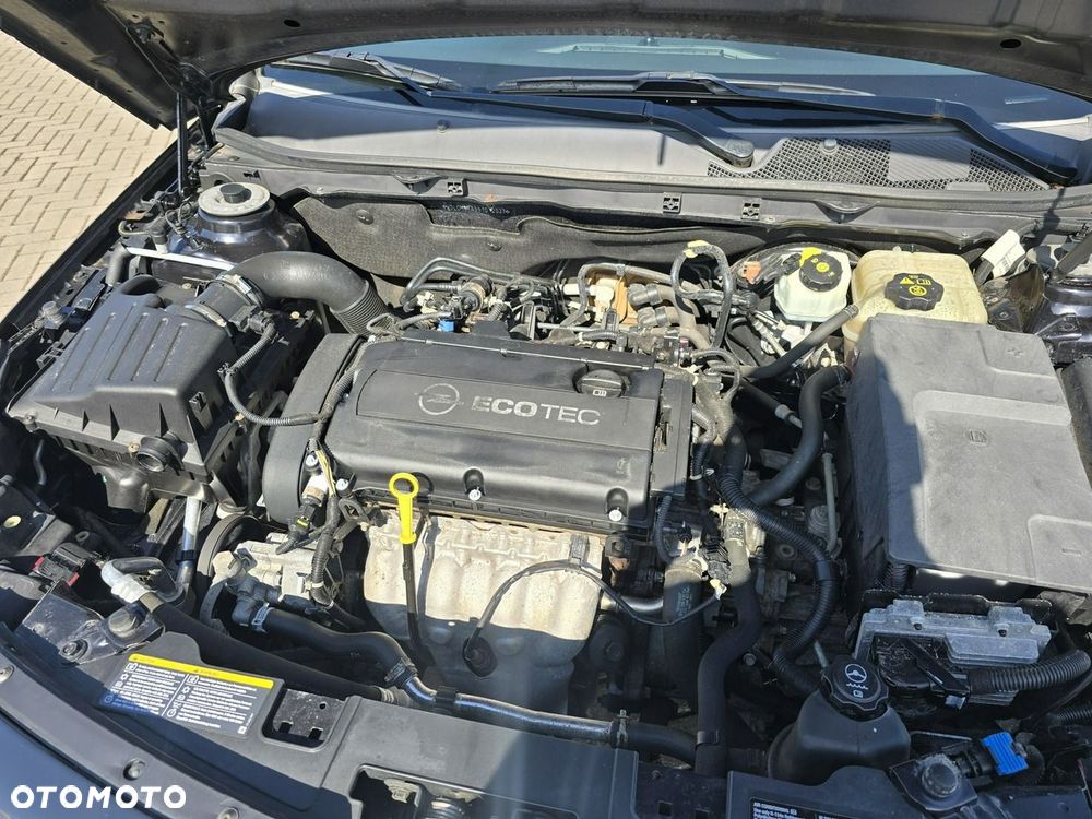Opel Insignia - 35
