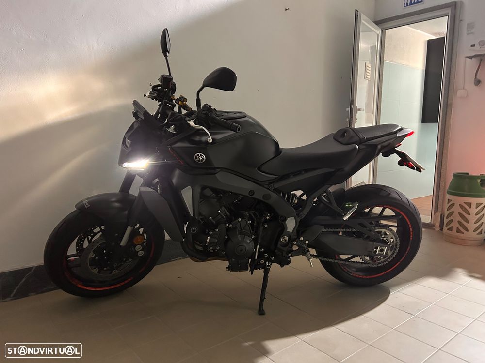 Yamaha MT-09 - 1