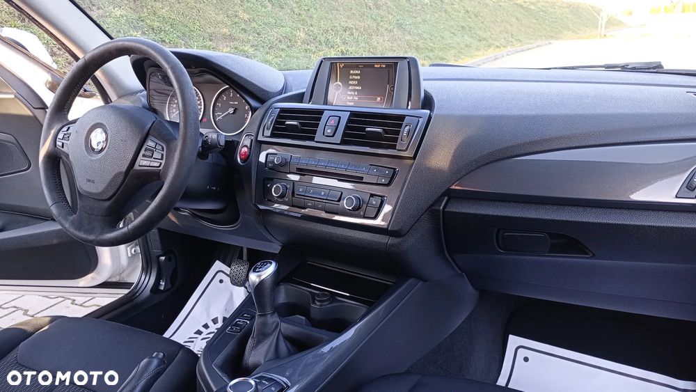 BMW Seria 1 114i Sport Line - 20
