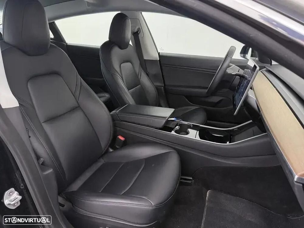 Tesla Model 3 Long-Range Dual Motor AWD - 23