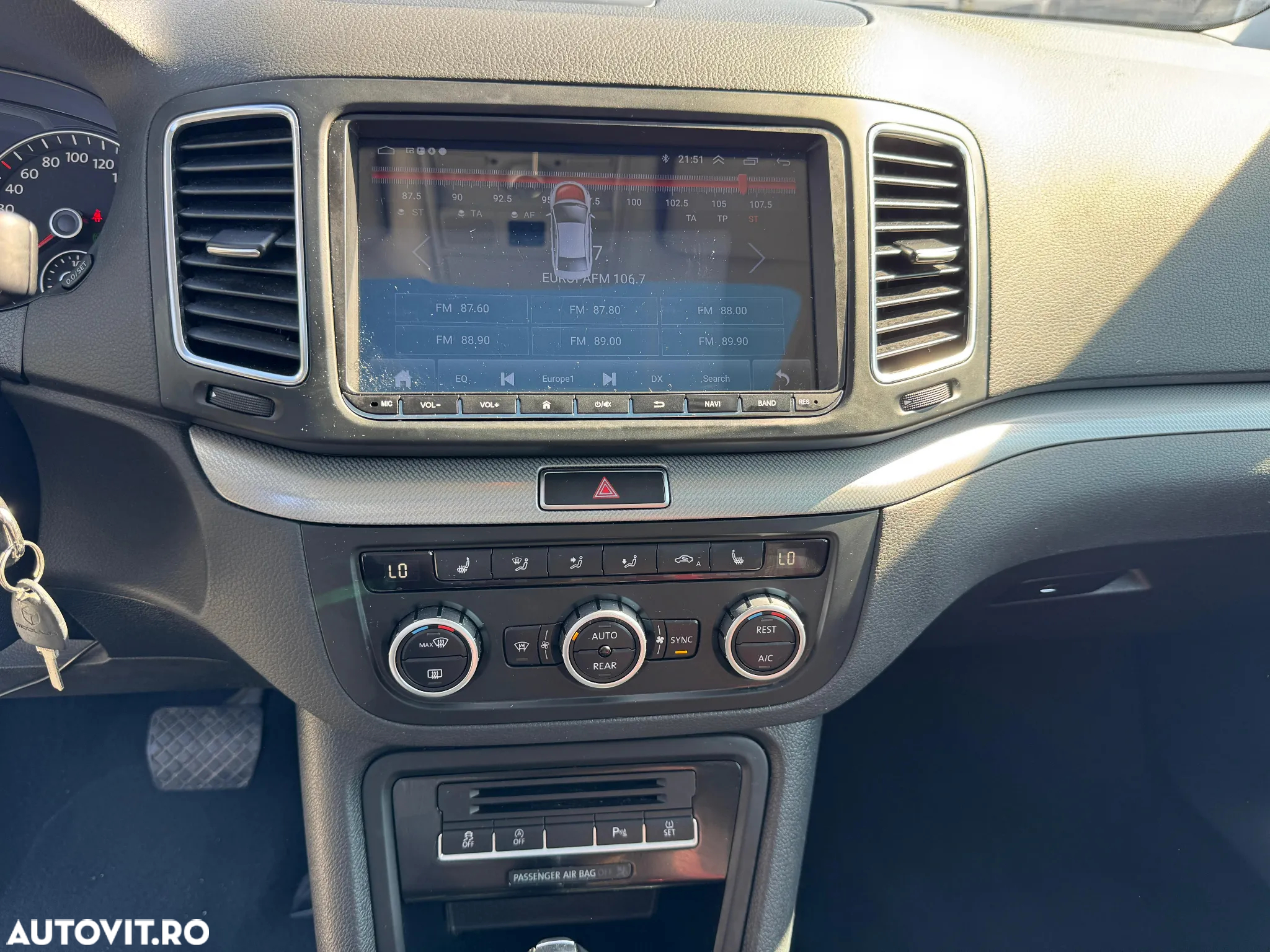 Volkswagen Sharan 2.0 TDI DSG BlueMotion Technology Highline - 11