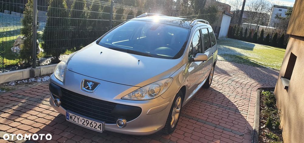 Peugeot 307 1.6 HDI XT Premium - 1