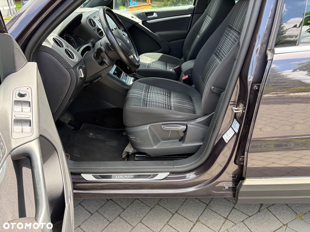 Volkswagen Tiguan 2.0 TDI SCR 4MOTION BlueMotion Technology DSG Lounge Track & Style - 27