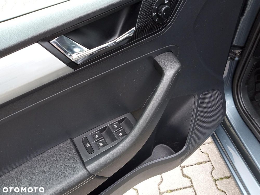 Skoda RAPID 1.0 TSI Ambition - 11