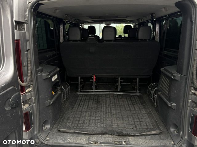 Renault Trafic - 15