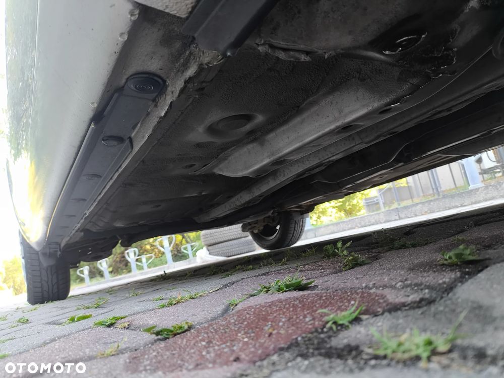 Toyota Yaris 1.0 VVT-i Luna - 33