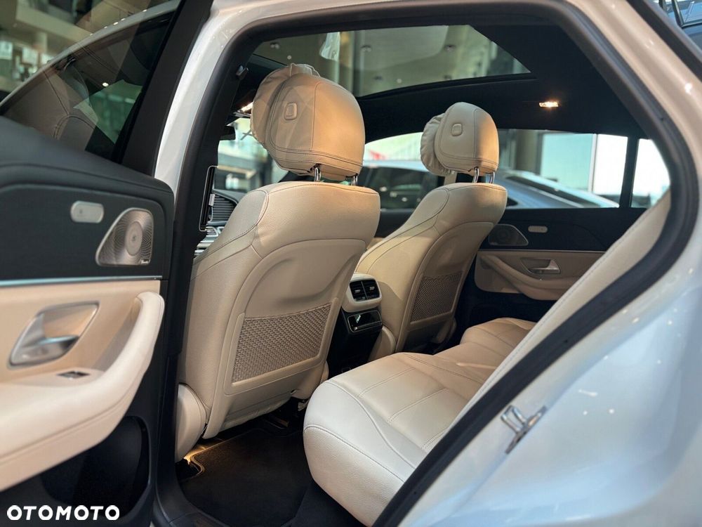 Mercedes-Benz GLE - 12