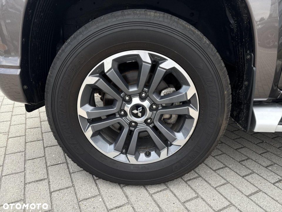 Mitsubishi L200 - 21