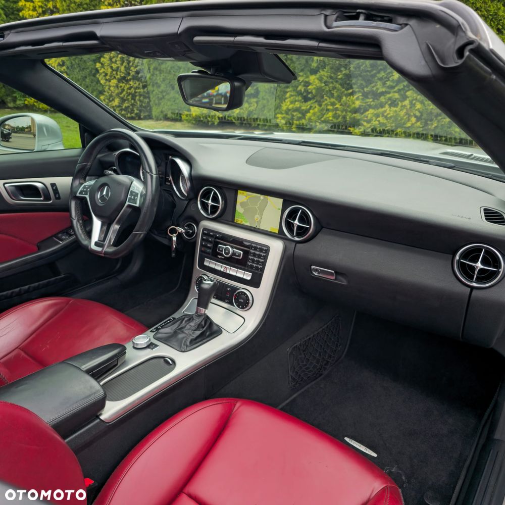 Mercedes-Benz SLK 200 BlueEFFICIENCY 7G-TRONIC Edition 1 - 32