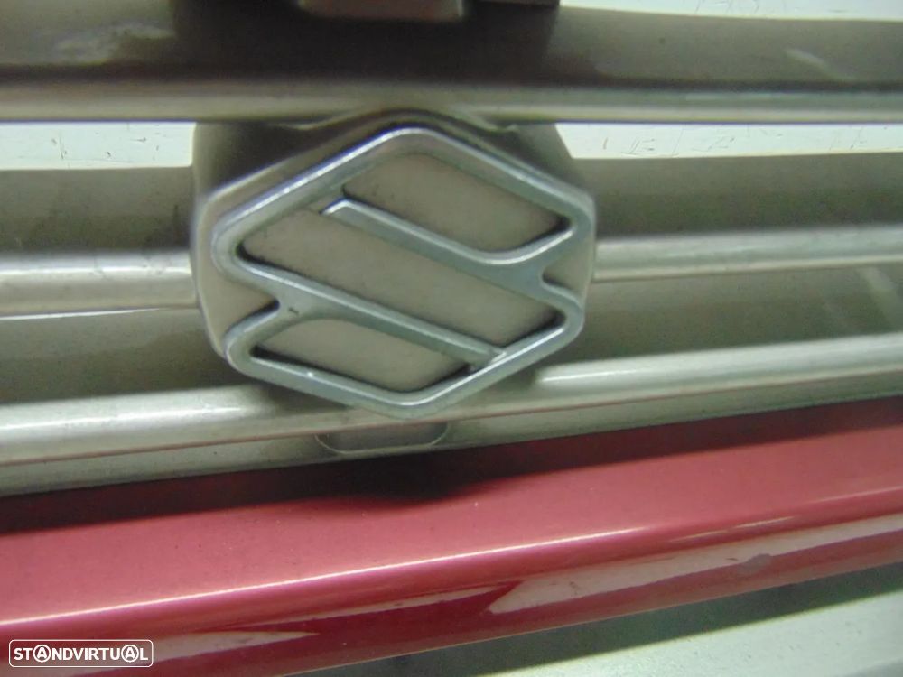 Suzuki Vitara grelha - 12
